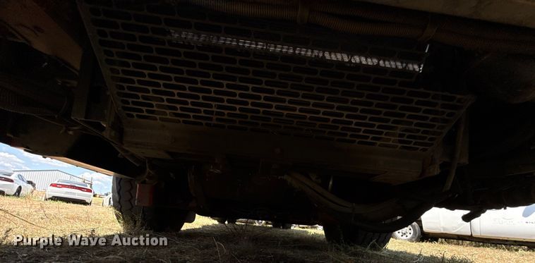 image for item EU2150 1997 Pierce Manufacturing Quantum pumper fire truck