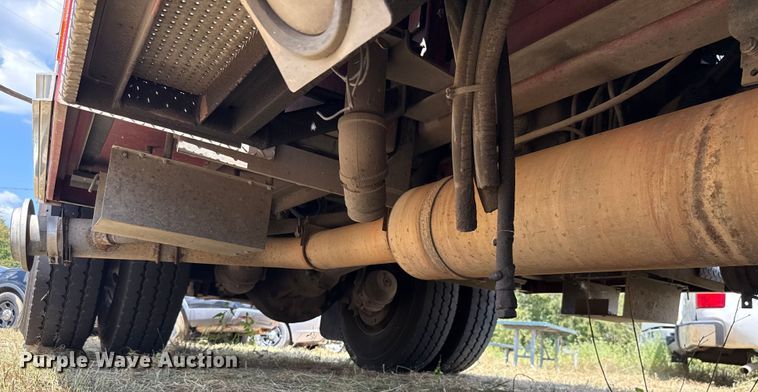 image for item EU2150 1997 Pierce Manufacturing Quantum pumper fire truck