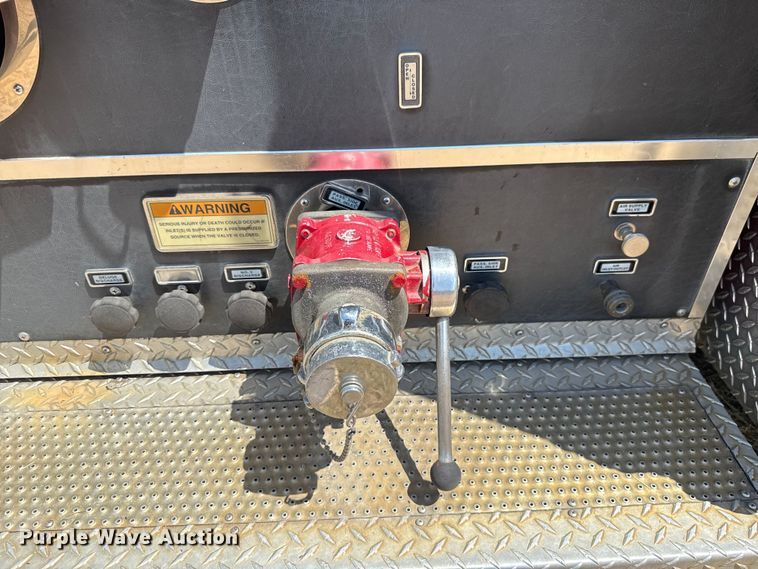 image for item EU2150 1997 Pierce Manufacturing Quantum pumper fire truck