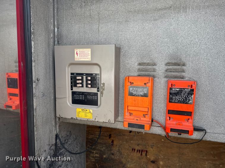 image for item EU2150 1997 Pierce Manufacturing Quantum pumper fire truck