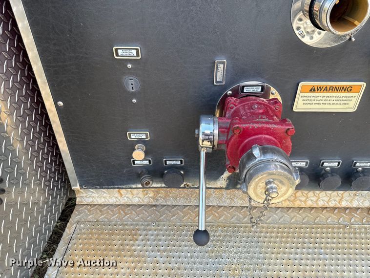 image for item EU2150 1997 Pierce Manufacturing Quantum pumper fire truck