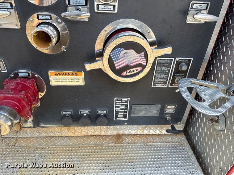 image for item EU2150 1997 Pierce Manufacturing Quantum pumper fire truck