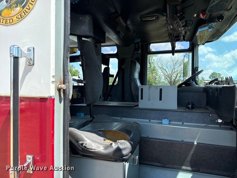 image for item EU2150 1997 Pierce Manufacturing Quantum pumper fire truck