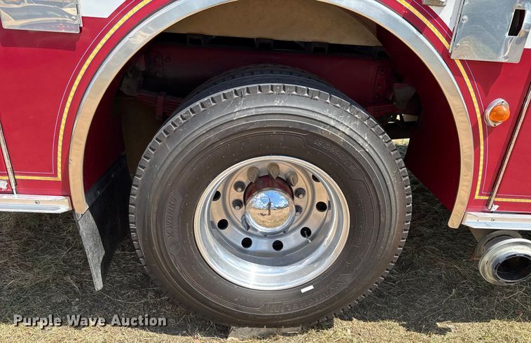 image for item EU2150 1997 Pierce Manufacturing Quantum pumper fire truck