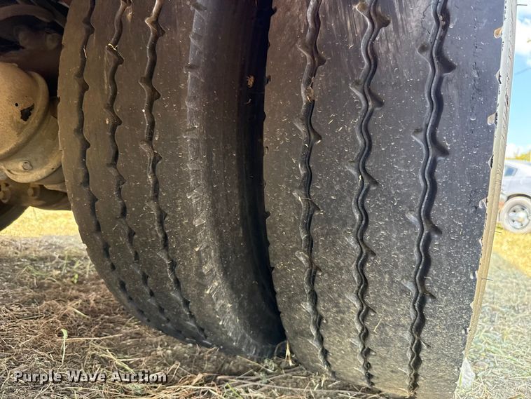 image for item EU2150 1997 Pierce Manufacturing Quantum pumper fire truck