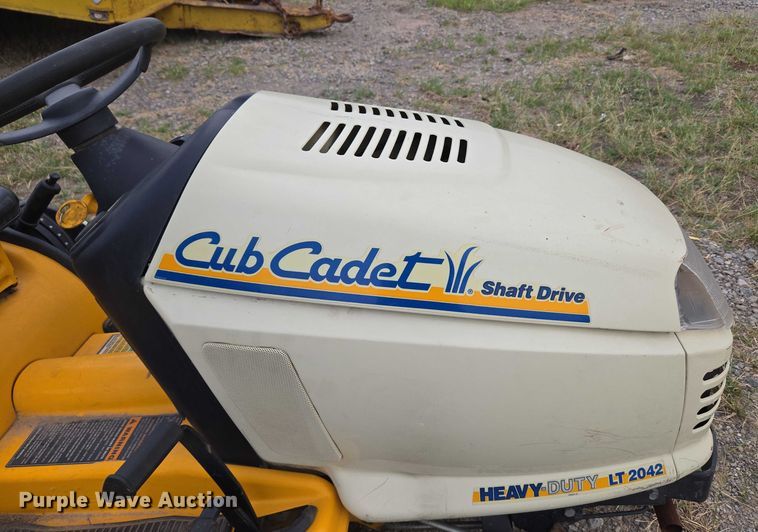 image for item EU3582 Cub Cadet Heavy-Duty LT2042 lawn mower