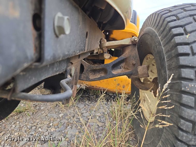 image for item EU3582 Cub Cadet Heavy-Duty LT2042 lawn mower