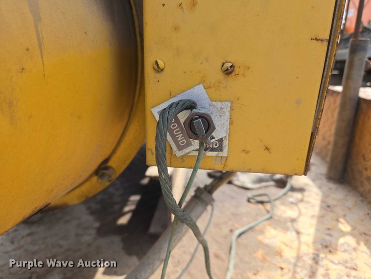 image for item EU3583 Hol-Car GS-107-AC generator