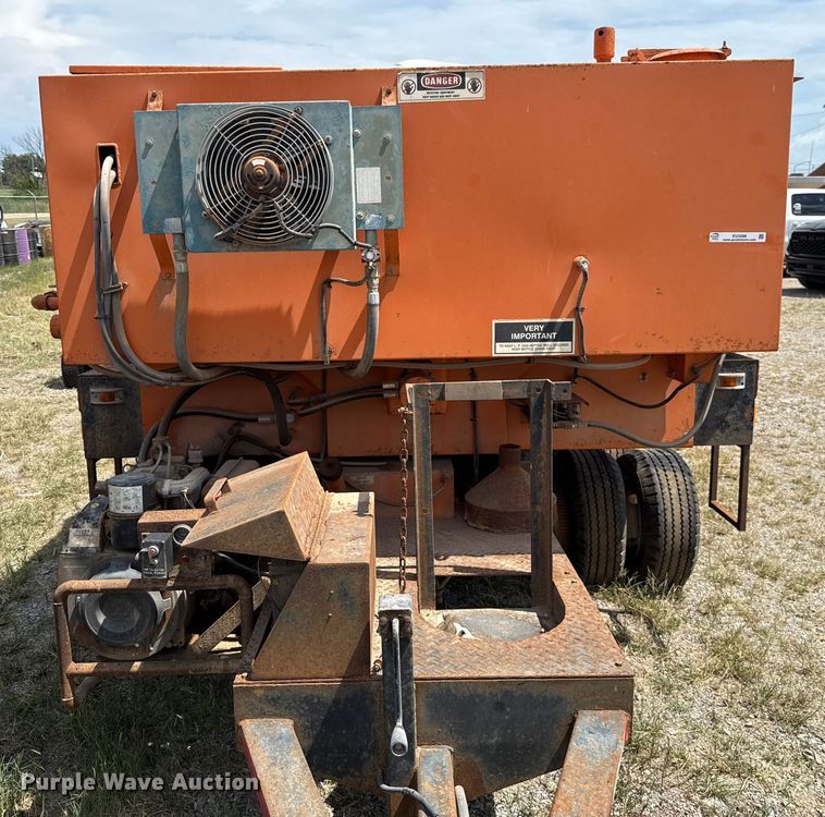 image for item EU3586 HD Industries TM 415-80 pothole patcher