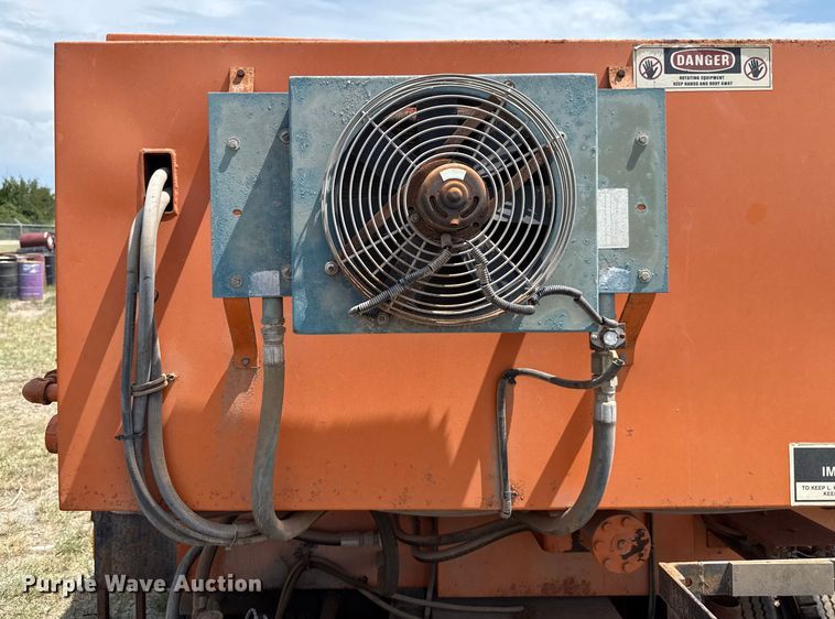 image for item EU3586 HD Industries TM 415-80 pothole patcher