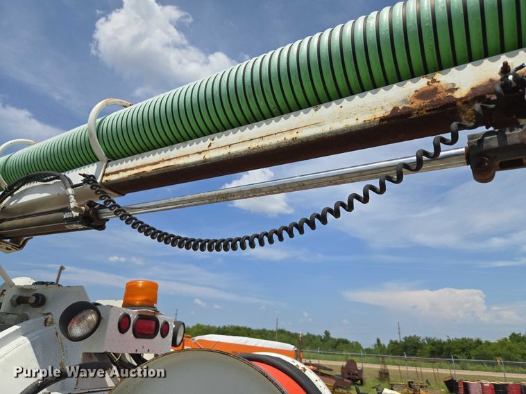 image for item EU3587 Vacuum trailer