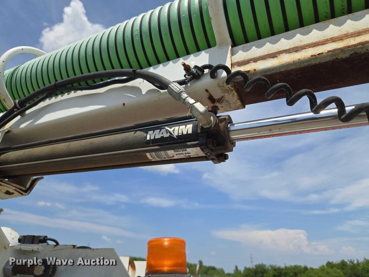 image for item EU3587 Vacuum trailer