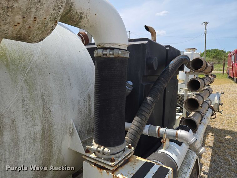 image for item EU3587 Vacuum trailer