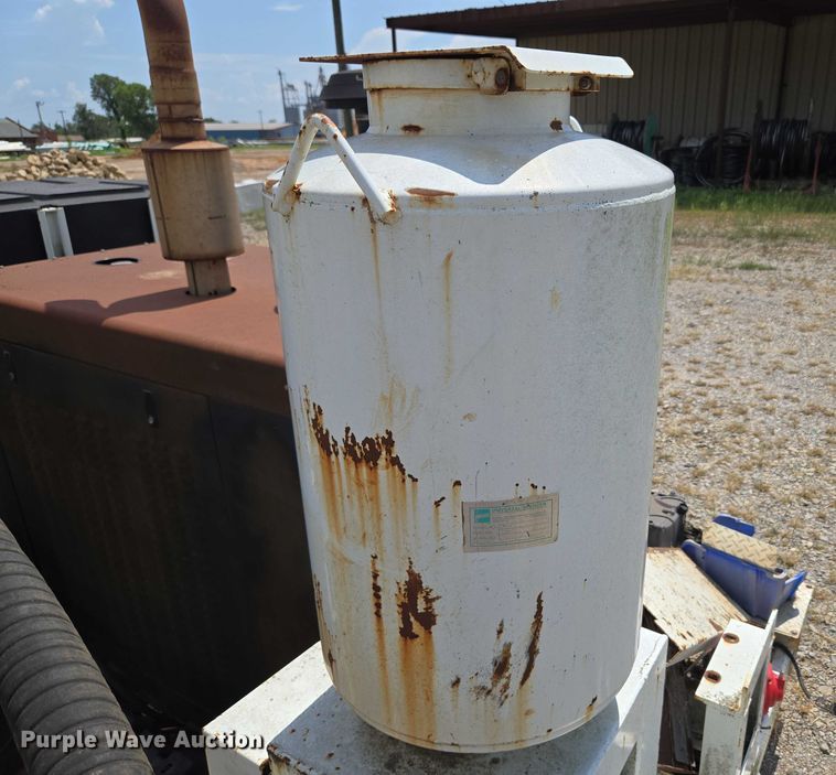 image for item EU3587 Vacuum trailer