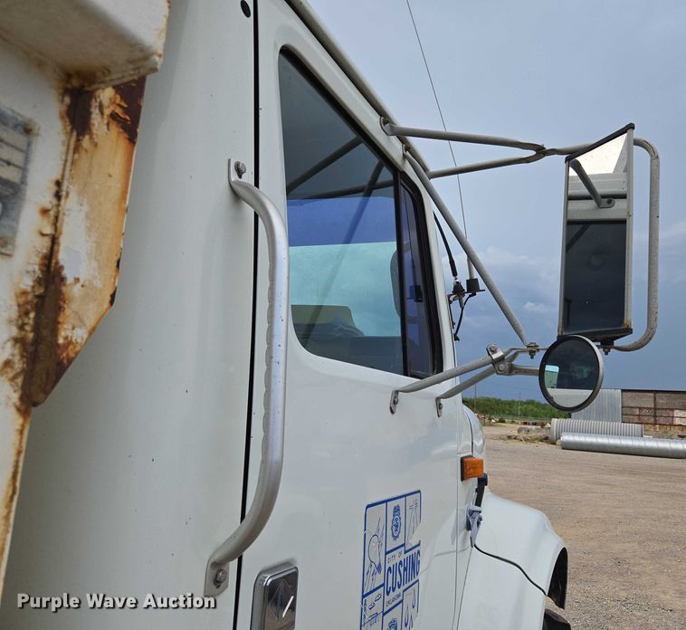 image for item EU3589 1991 International 4700 dump truck