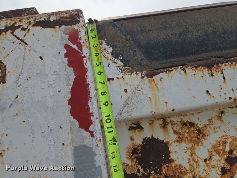 image for item EU3589 1991 International 4700 dump truck