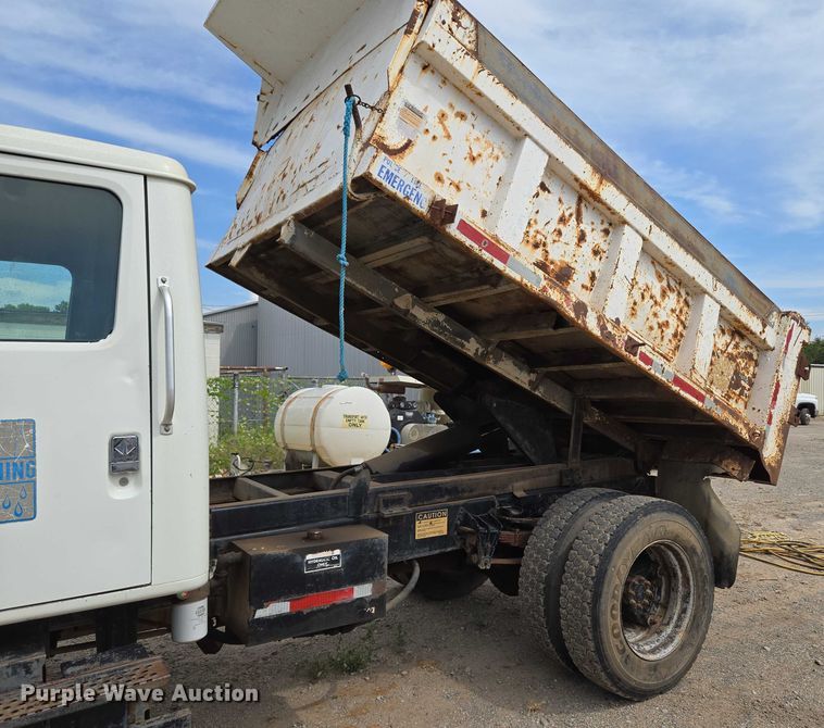 image for item EU3589 1991 International 4700 dump truck