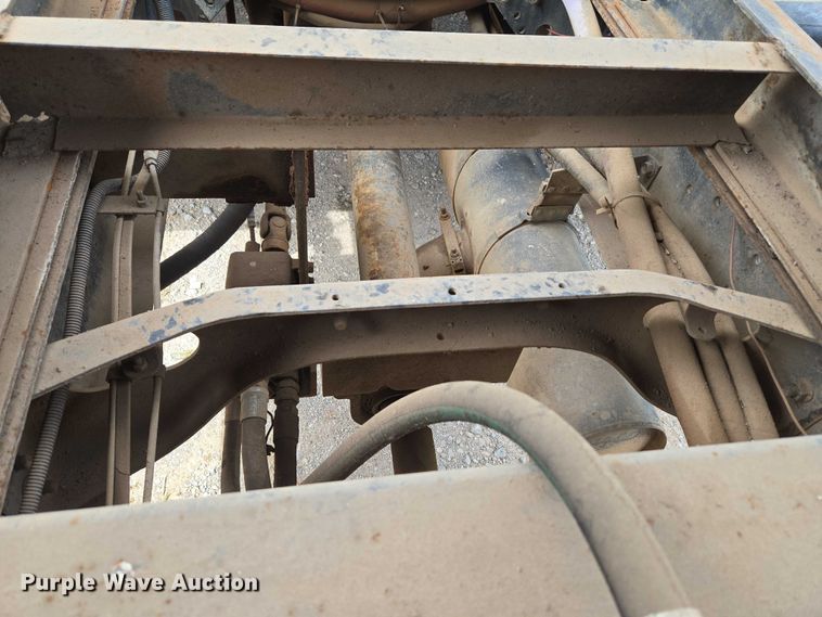 image for item EU3589 1991 International 4700 dump truck