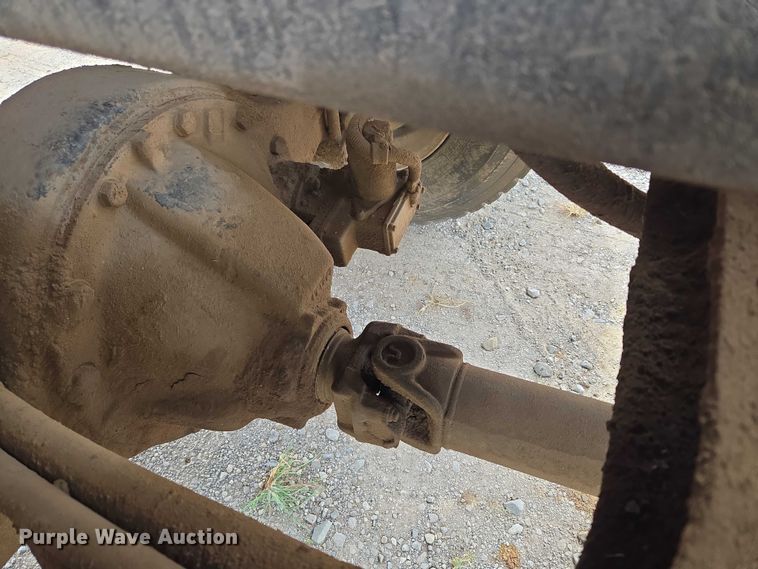 image for item EU3589 1991 International 4700 dump truck