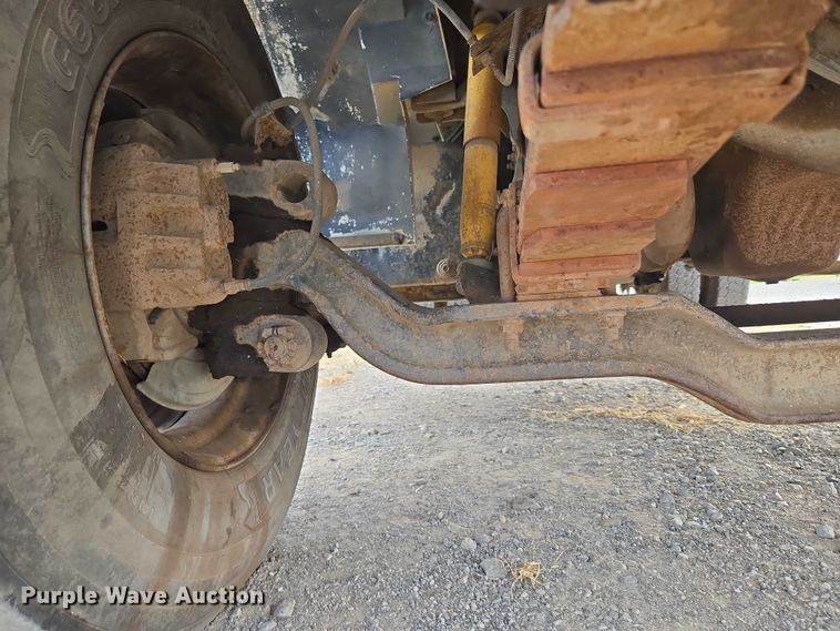 image for item EU3589 1991 International 4700 dump truck