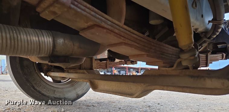 image for item EU3589 1991 International 4700 dump truck