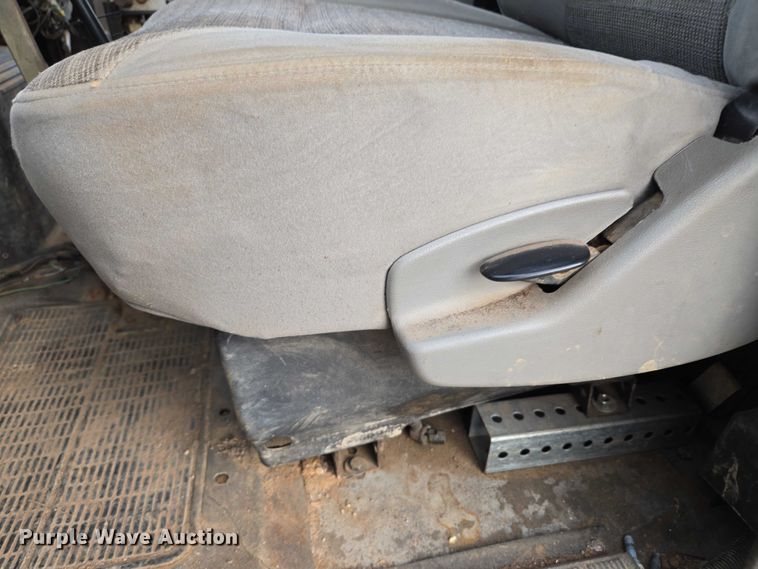 image for item EU3589 1991 International 4700 dump truck