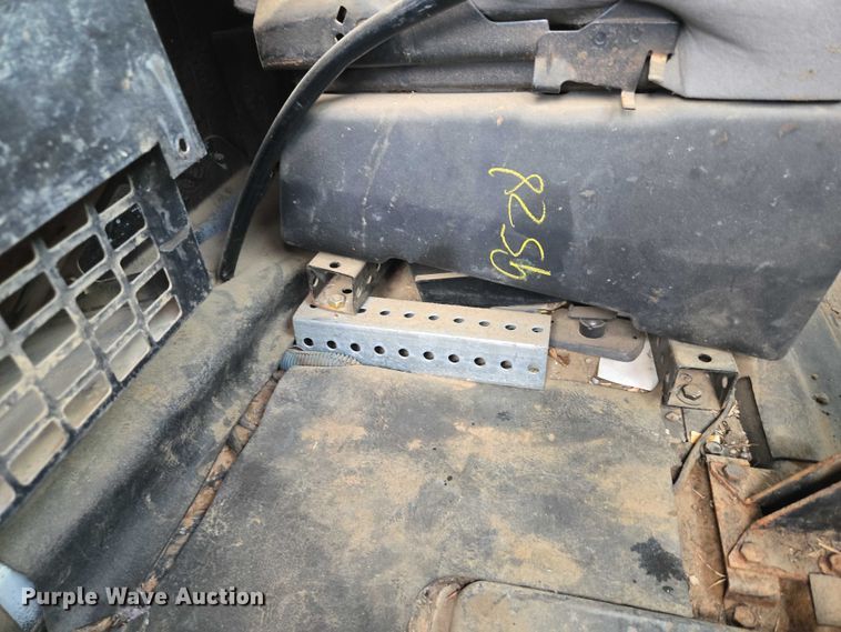 image for item EU3589 1991 International 4700 dump truck