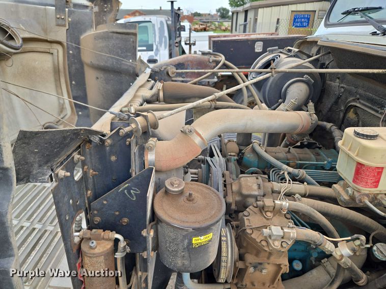 image for item EU3589 1991 International 4700 dump truck