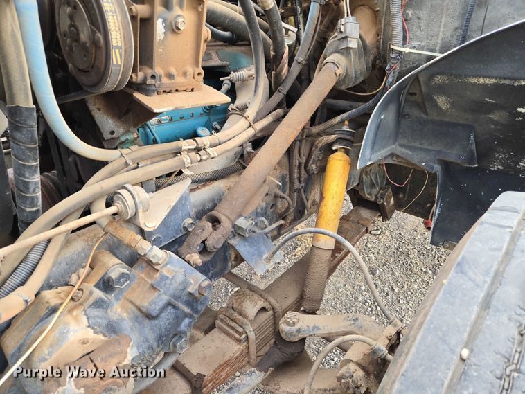 image for item EU3589 1991 International 4700 dump truck