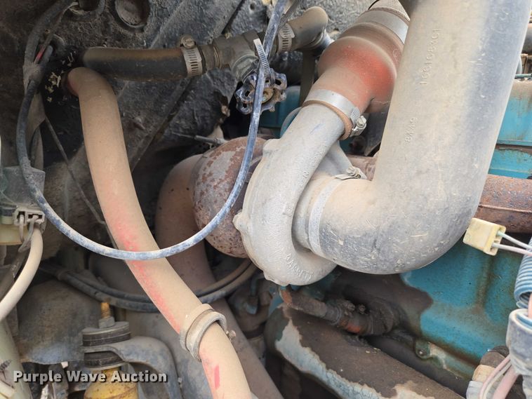 image for item EU3589 1991 International 4700 dump truck