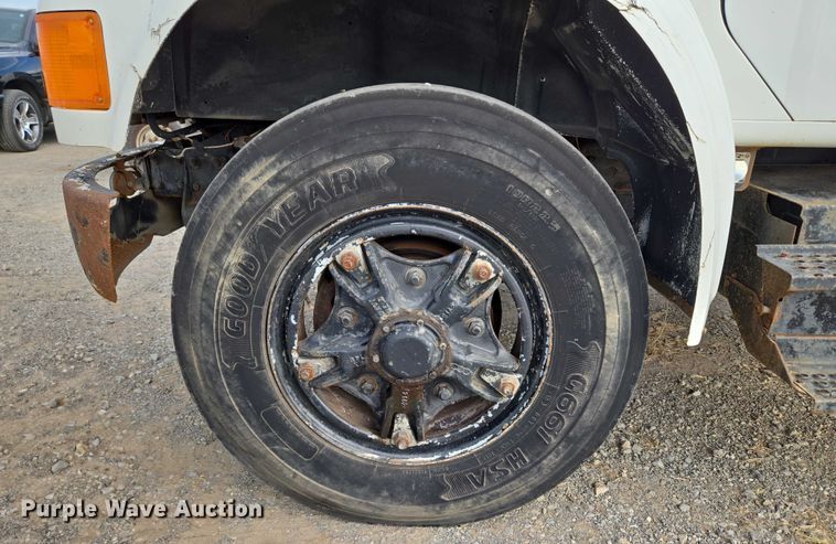 image for item EU3589 1991 International 4700 dump truck