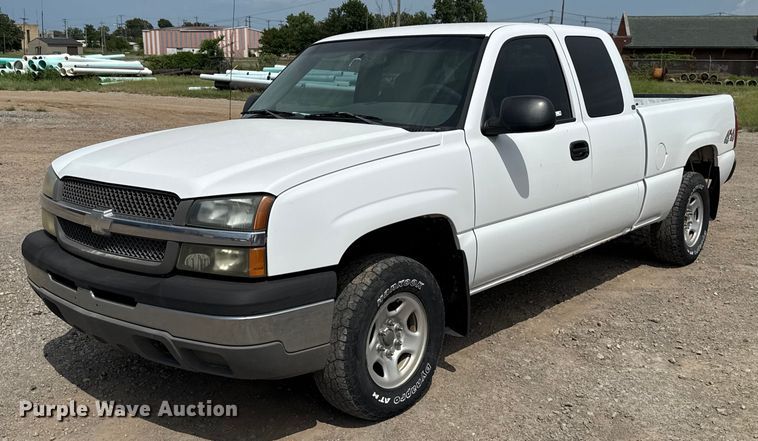 image for item EU3591 2003 Chevrolet Silverado 1500 Ext. Cab pickup truck