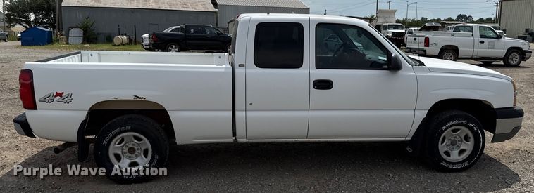 image for item EU3591 2003 Chevrolet Silverado 1500 Ext. Cab pickup truck