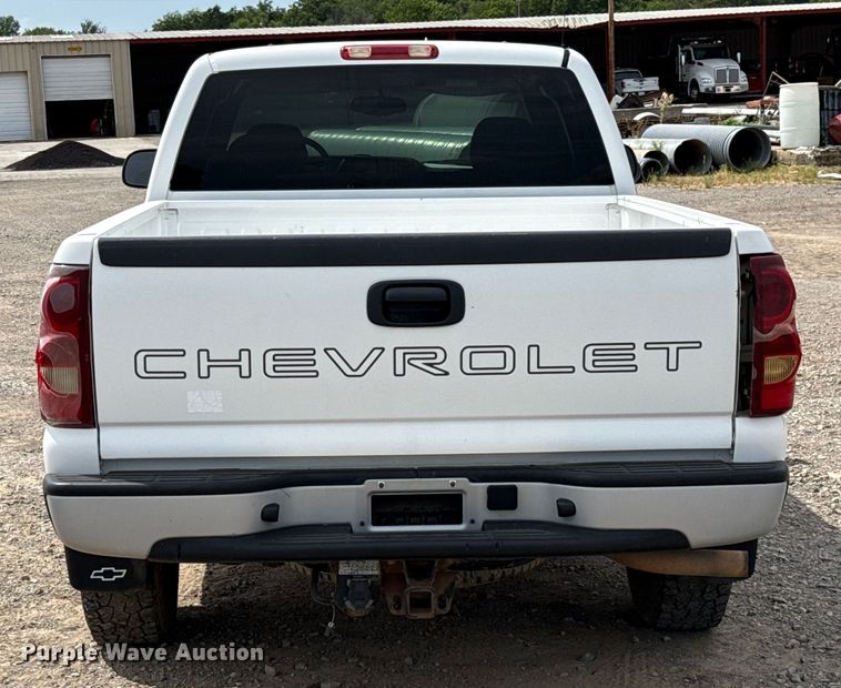 image for item EU3591 2003 Chevrolet Silverado 1500 Ext. Cab pickup truck
