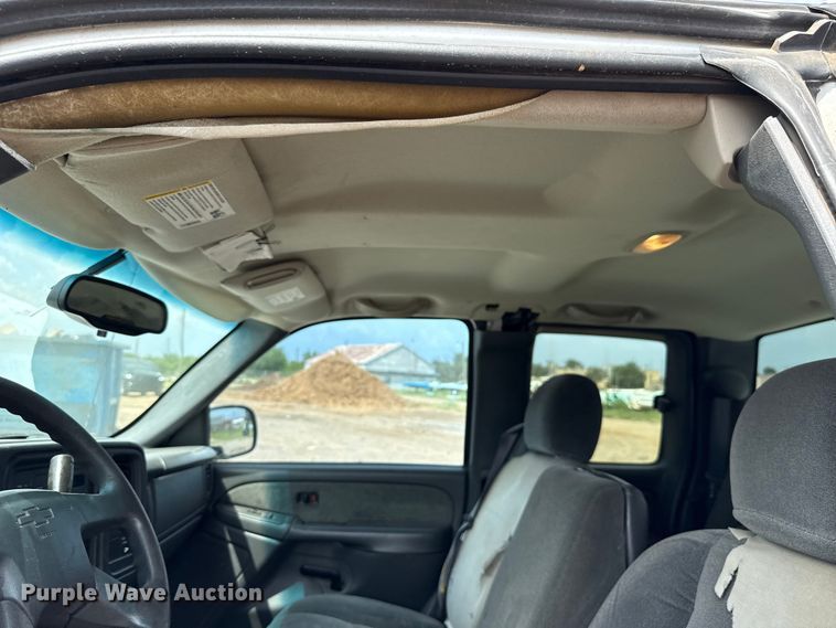 image for item EU3591 2003 Chevrolet Silverado 1500 Ext. Cab pickup truck