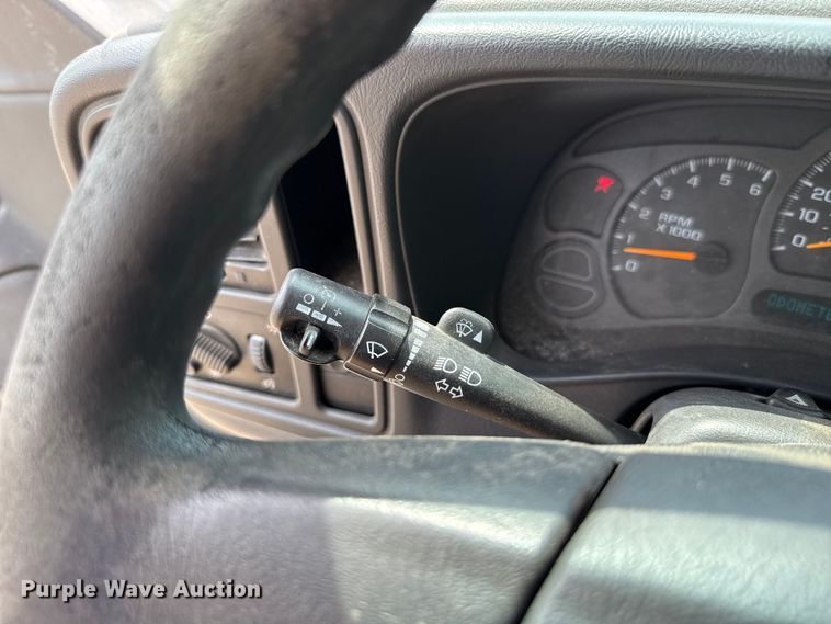 image for item EU3591 2003 Chevrolet Silverado 1500 Ext. Cab pickup truck