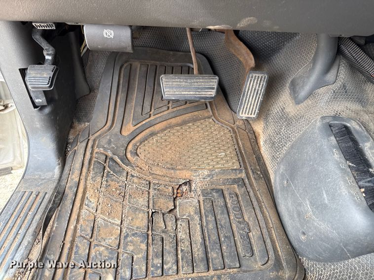 image for item EU3591 2003 Chevrolet Silverado 1500 Ext. Cab pickup truck