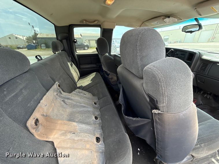 image for item EU3591 2003 Chevrolet Silverado 1500 Ext. Cab pickup truck