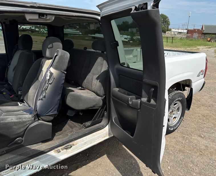 image for item EU3591 2003 Chevrolet Silverado 1500 Ext. Cab pickup truck