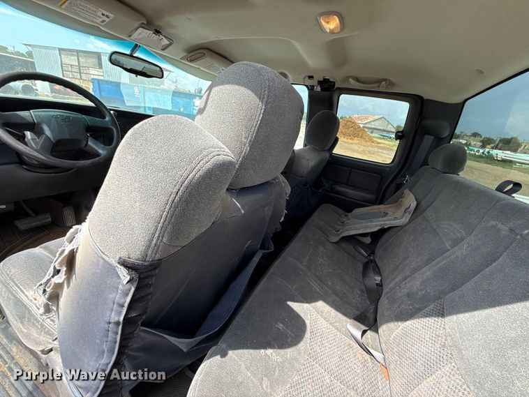 image for item EU3591 2003 Chevrolet Silverado 1500 Ext. Cab pickup truck