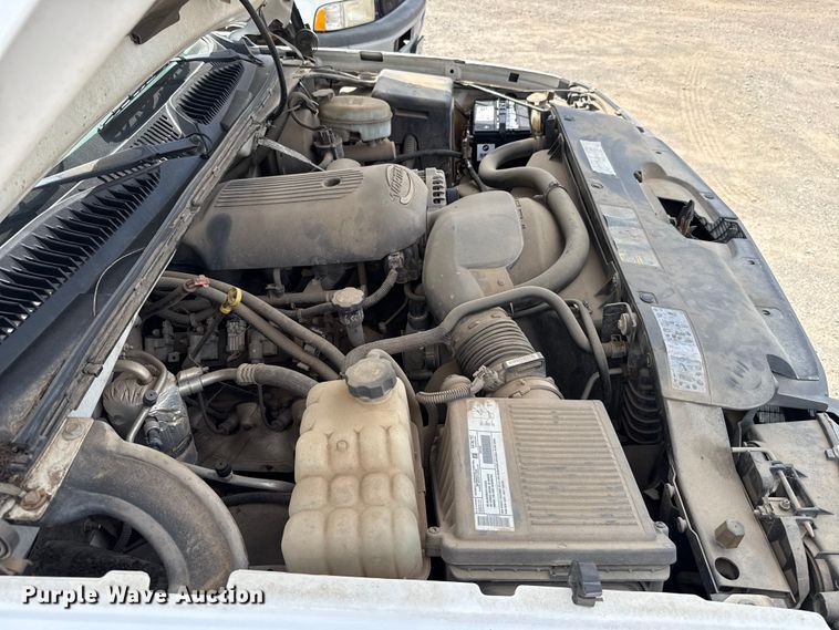 image for item EU3591 2003 Chevrolet Silverado 1500 Ext. Cab pickup truck