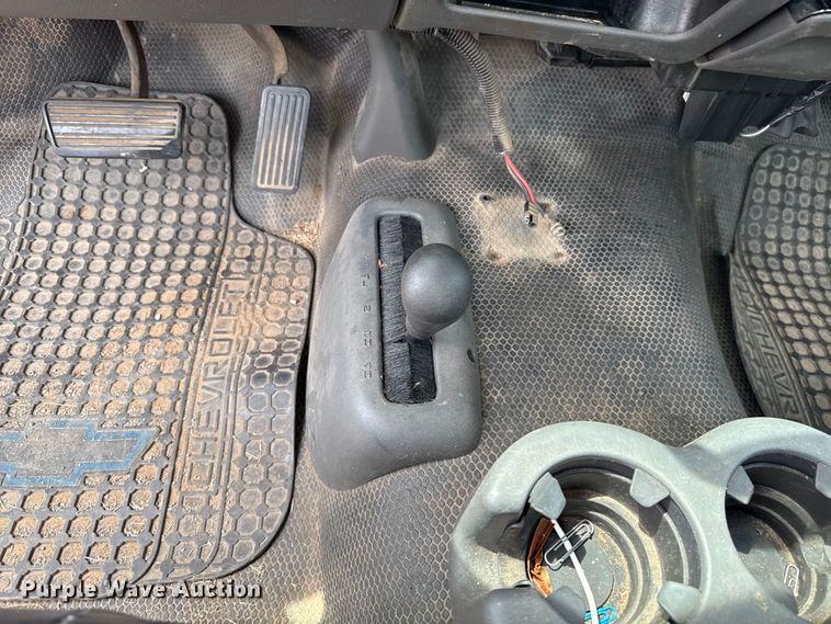 image for item EU3593 2005 Chevrolet Silverado 1500 pickup truck