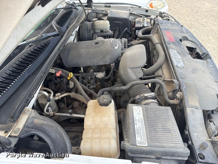 image for item EU3593 2005 Chevrolet Silverado 1500 pickup truck