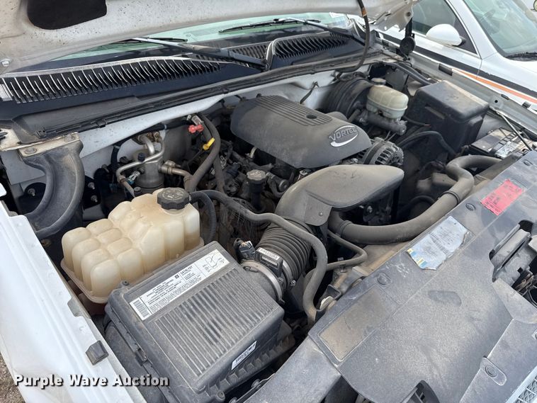 image for item EU3593 2005 Chevrolet Silverado 1500 pickup truck