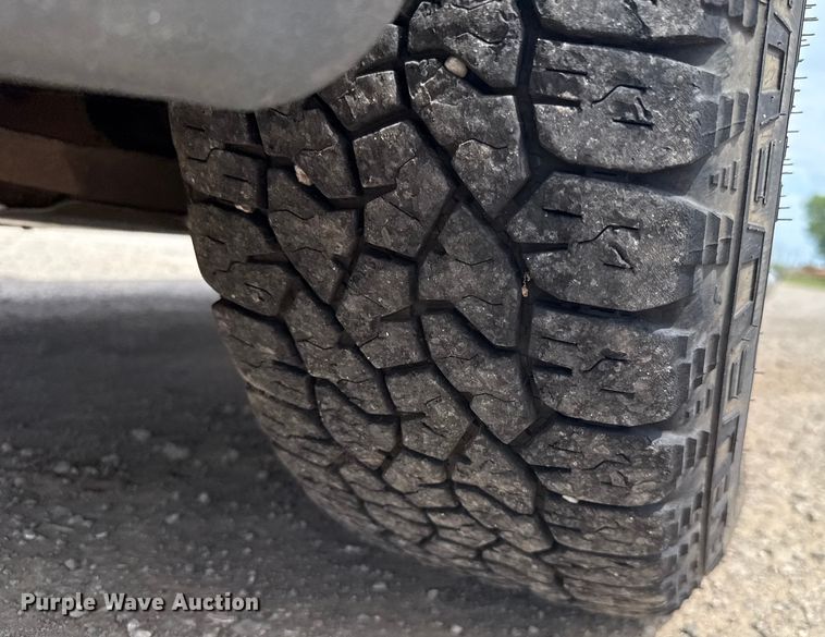 image for item EU3593 2005 Chevrolet Silverado 1500 pickup truck