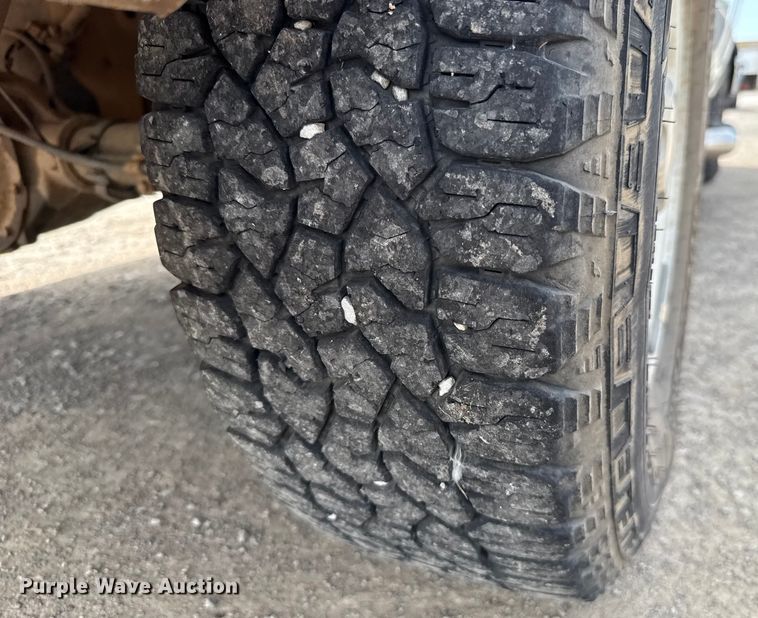 image for item EU3593 2005 Chevrolet Silverado 1500 pickup truck