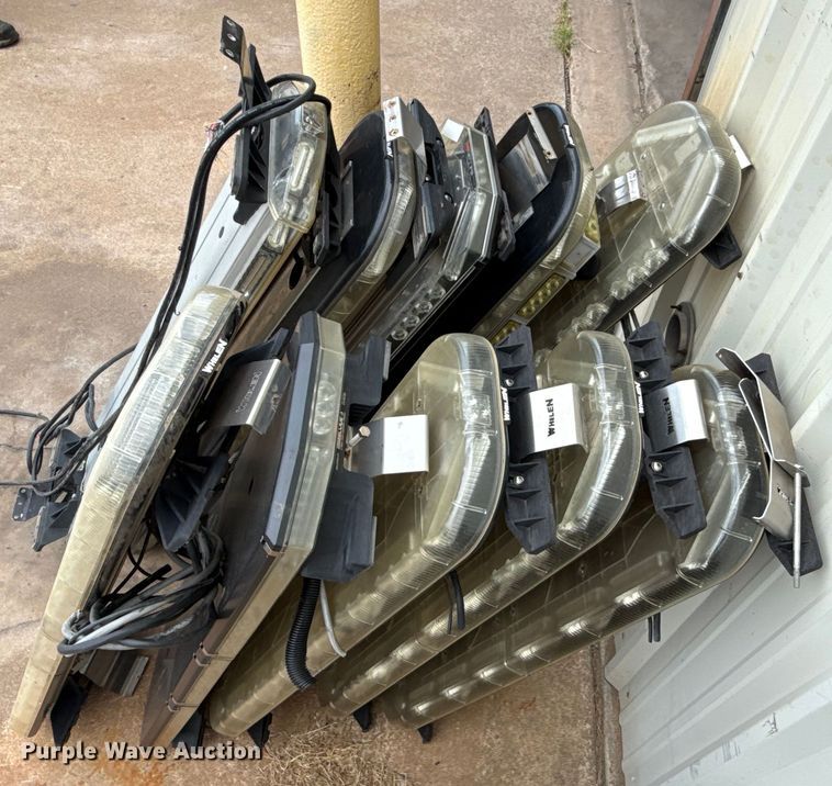 image for item EU3595 (10) Whelen light bars