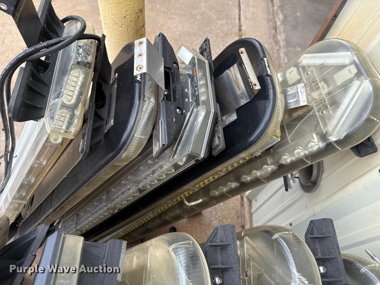 image for item EU3595 (10) Whelen light bars