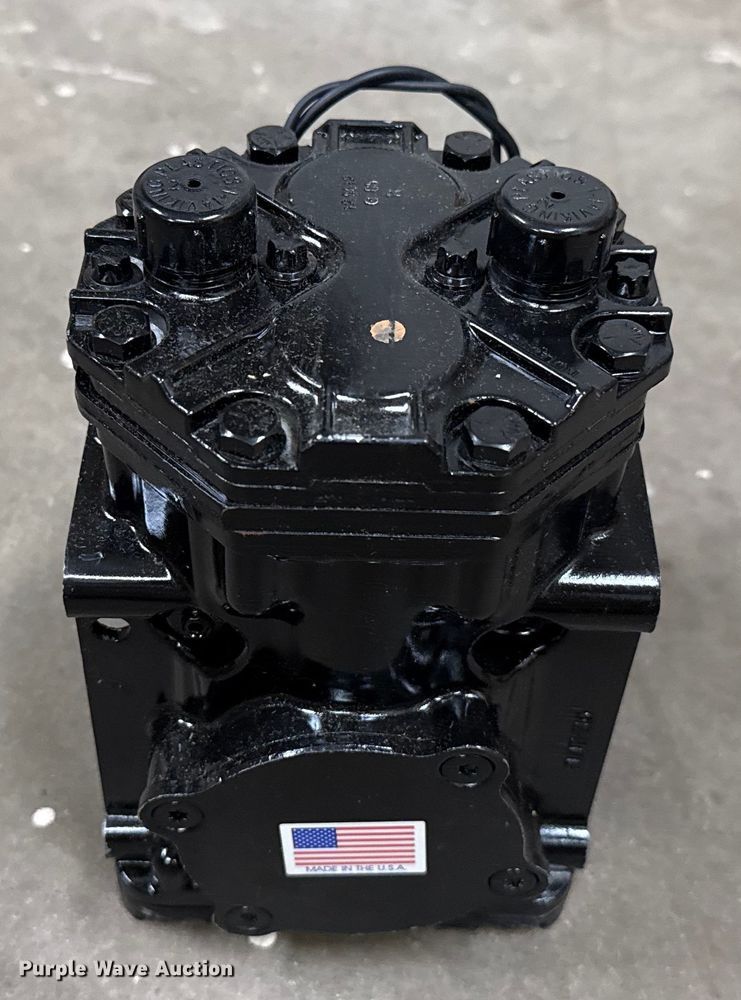 image for item EU3596 TCCI AC compressor