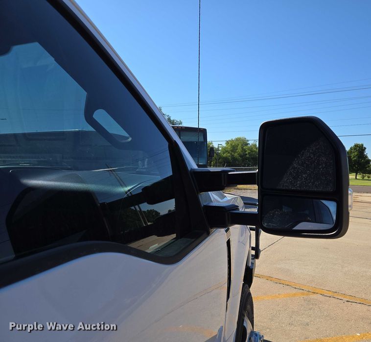 image for item EU3601 2020 Ford F350 Super Duty STX Crew Cab pickup truck